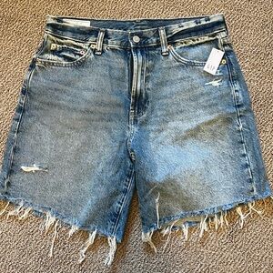 Gap Loose Bermuda Mid-rise shorts